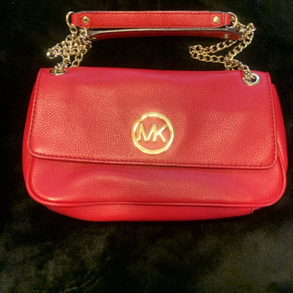 Michael Kors Red pebble purse